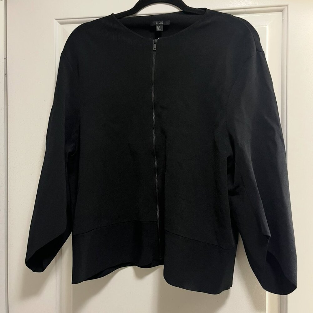 COS black zip up- size Medium